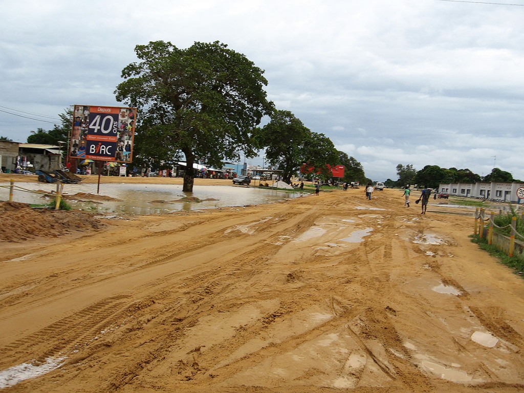 Rue principale de Muanda