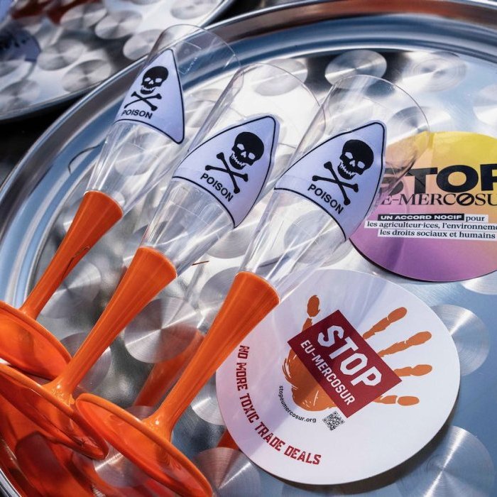 Action Place de Luxembourg à Bruxelles le 24 juin 2025 contre l'accord de commerce entre l'UE et le Mercosur