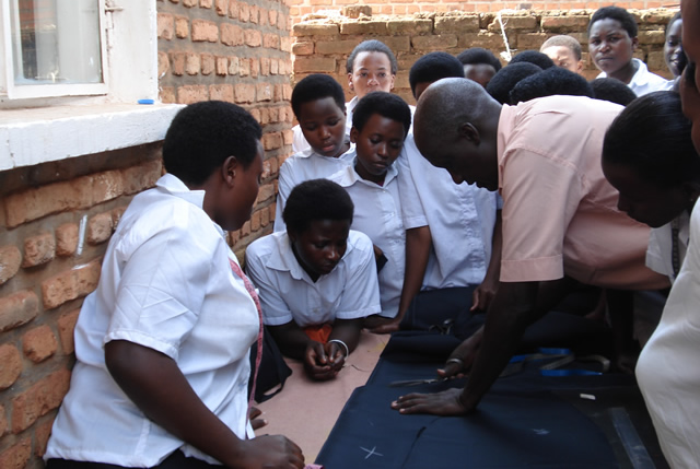 Rwanda : former les jeunes déscolarisés, encadrer les jeunes agriculteurs